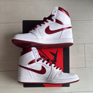 Nike Air Jordan 1 High '85 "Metallic Burgundy"
