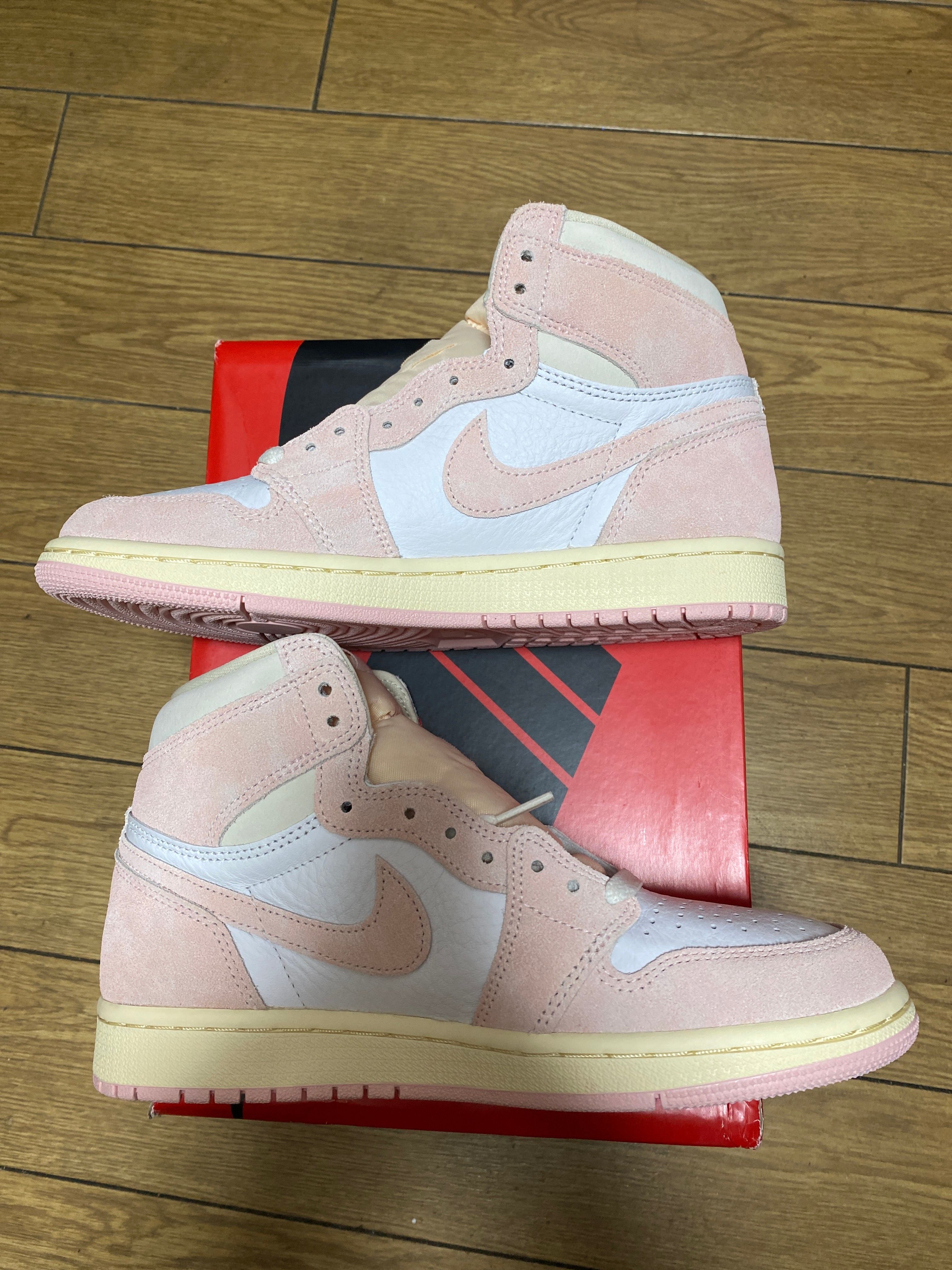 Nike Women's Air Jordan 1 Retro High OG "Washed Pink"