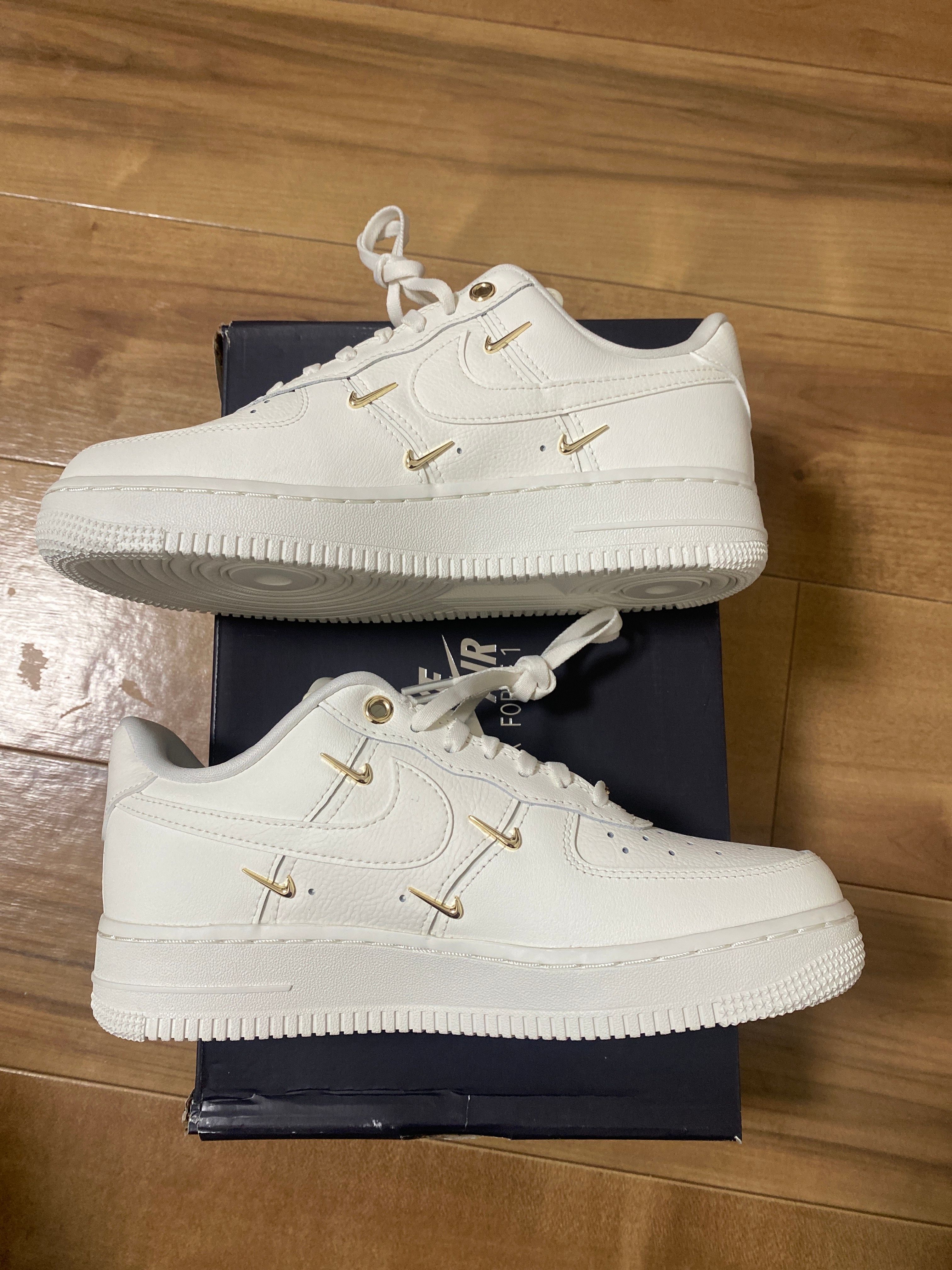 Nike Women's Air Force 1 '07 LX "Sail/Metallic Gold"