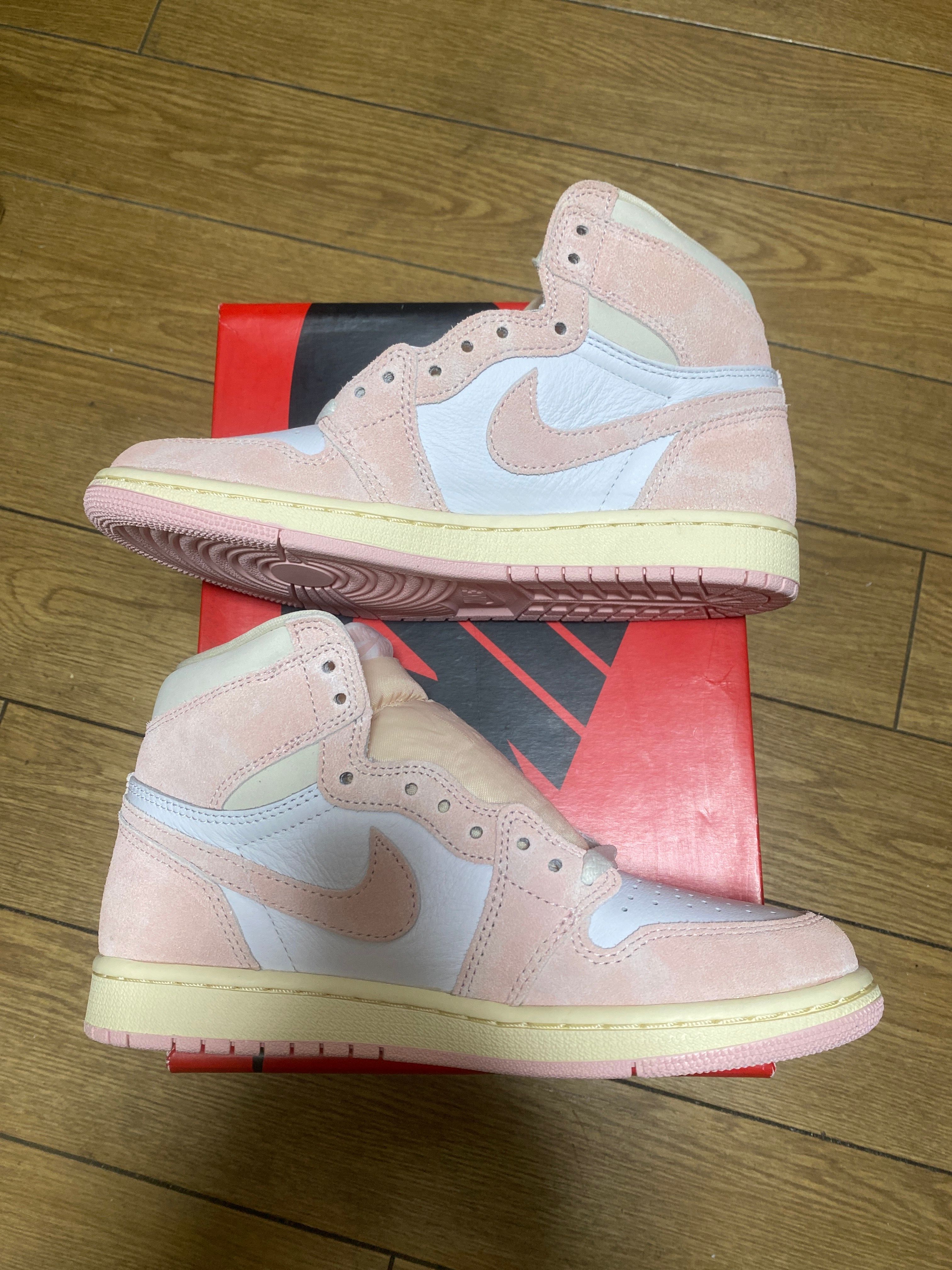 Nike Women's Air Jordan 1 Retro High OG "Washed Pink"