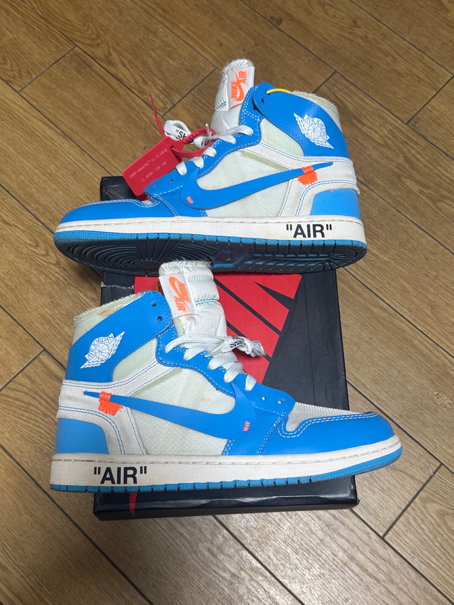 Off-White × Nike Air Jordan 1 High UNC "White/Dark Powder Blue"