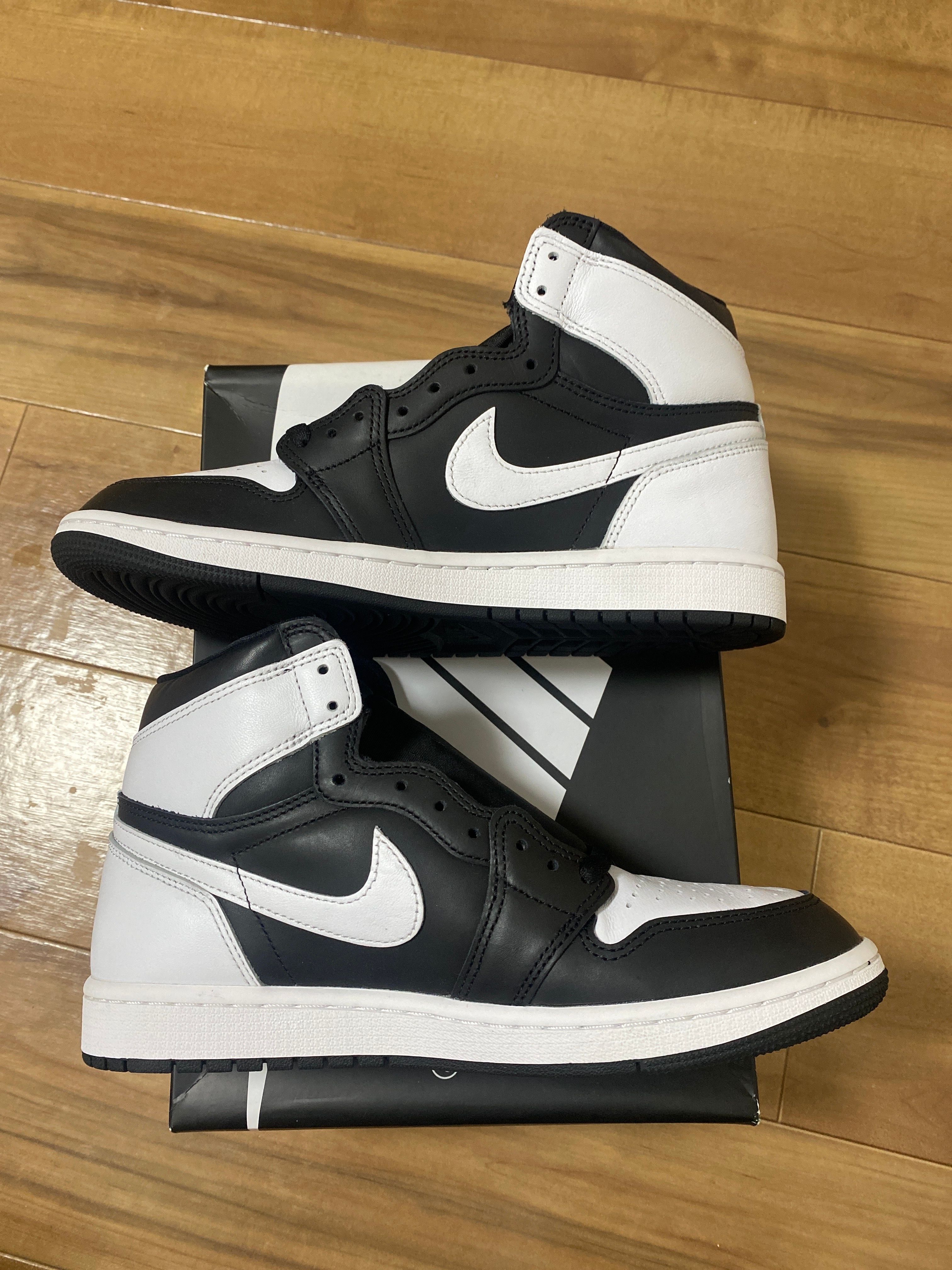 Nike Air Jordan 1 Retro High OG "Black/White"