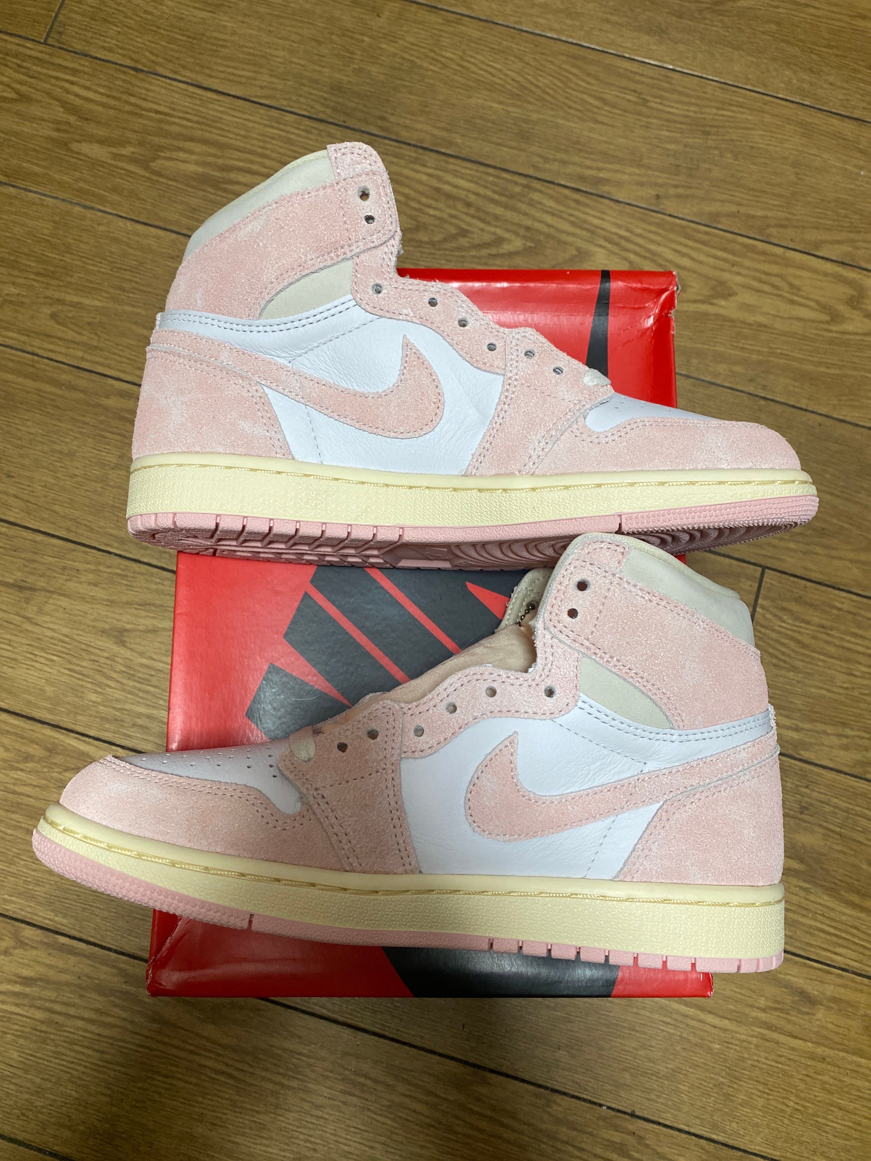 Nike Women's Air Jordan 1 Retro High OG "Washed Pink"