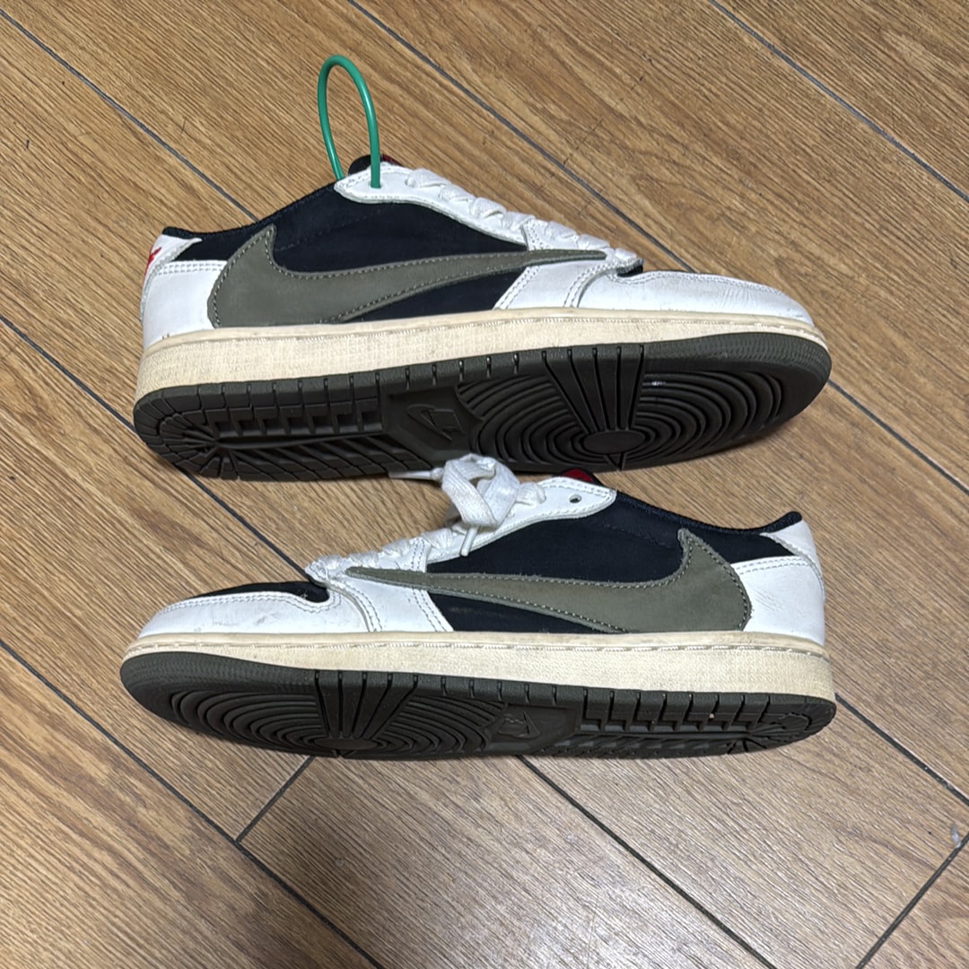 Travis Scott × Nike Women's Air Jordan 1 Low OG "Medium Olive"