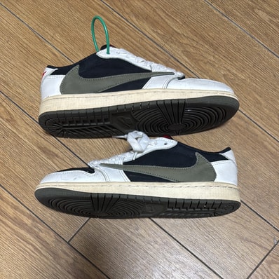 Travis Scott × Nike Women's Air Jordan 1 Low OG "Medium Olive"
