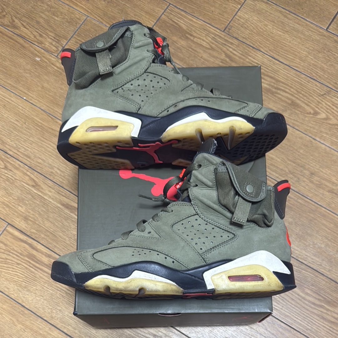 Travis Scott × Nike Air Jordan 6 Retro "Medium Olive"