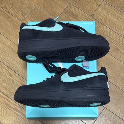 Tiffany & Co. × Nike Air Force 1 Low "1837"