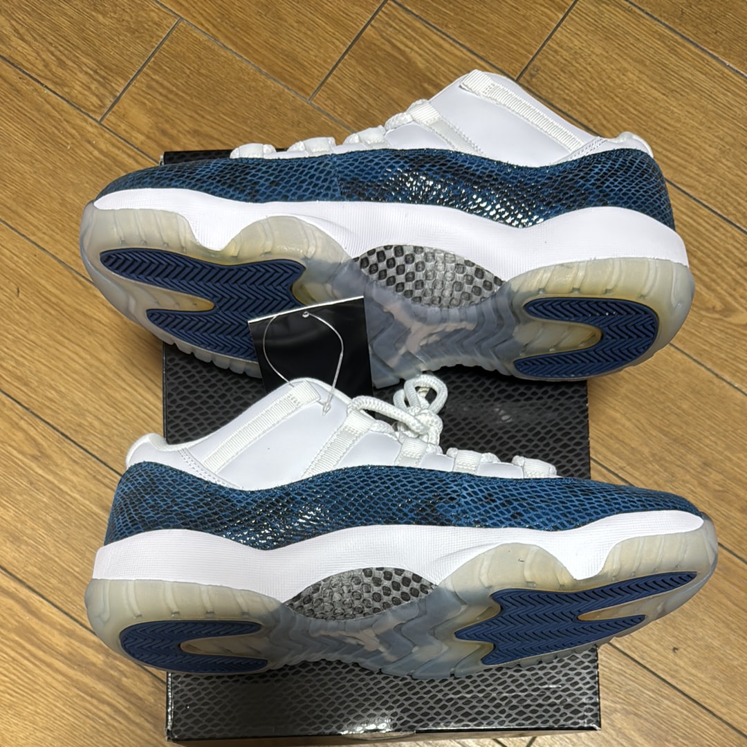 NIKE Air Jordan 11 ホワイト/ネイビー　 12 Nike Air Jordan 11 Retro Sneaker Mężczyźni, Rozmiar:12