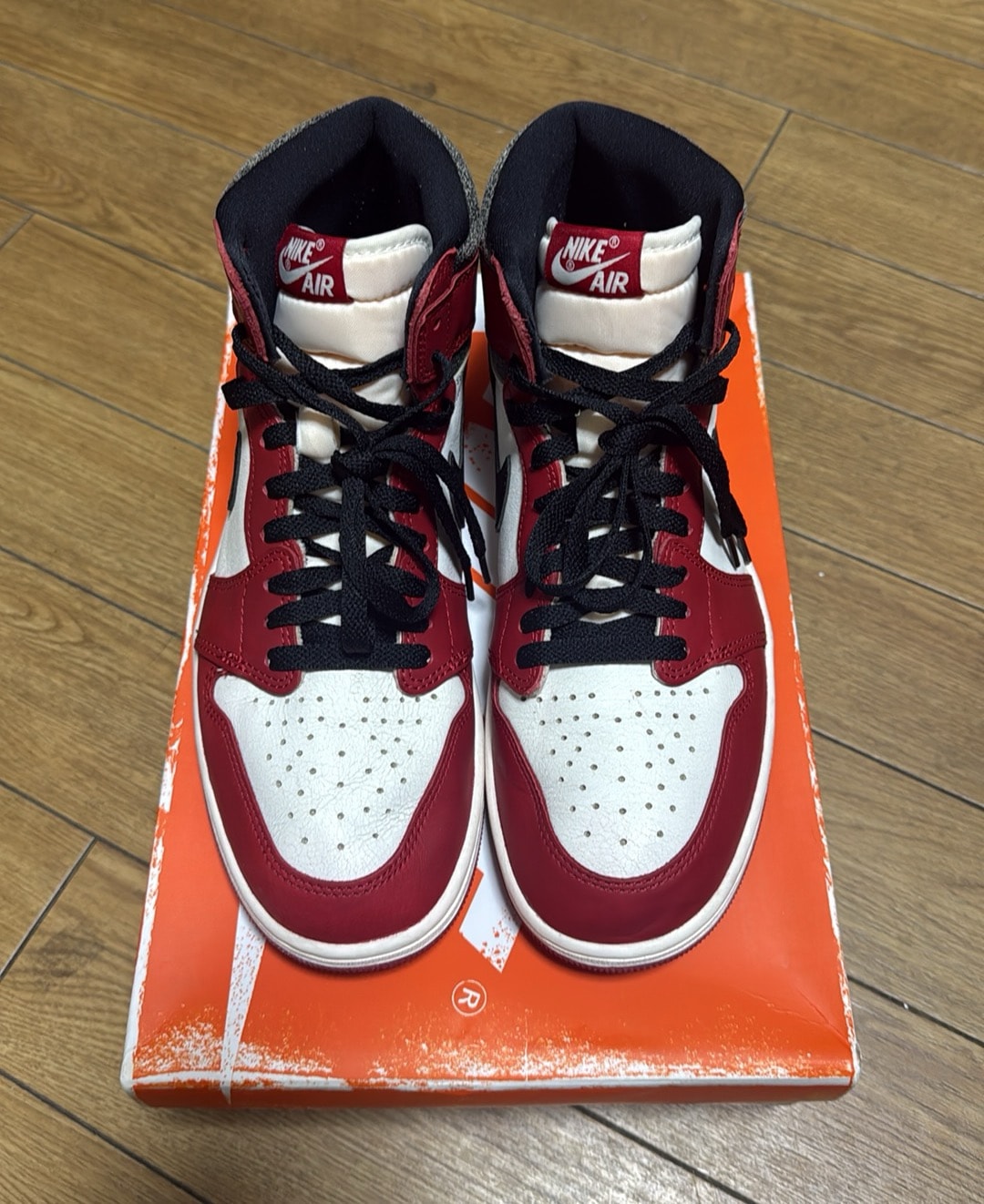 Nike Air Jordan 1 High OG "Lost & Found/Chicago"