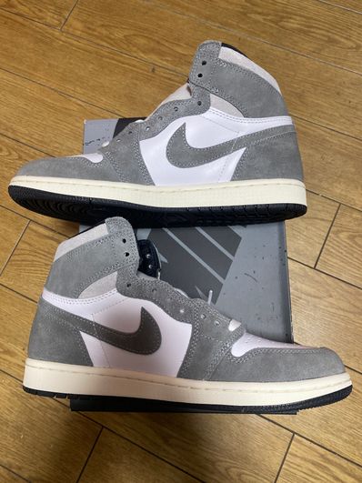Nike Air Jordan 1 Retro High OG "Black and Smoke Grey"