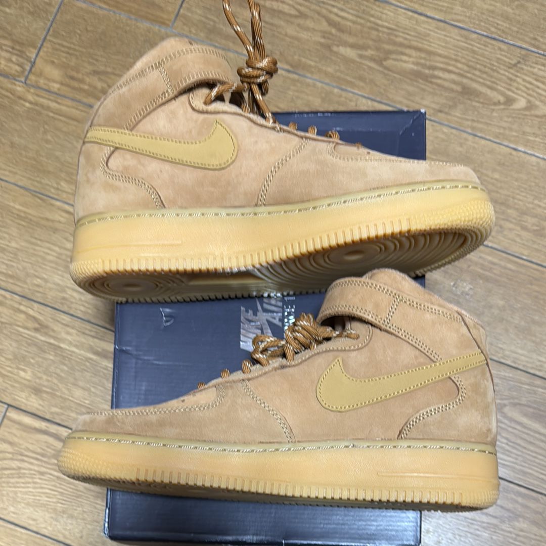 Nike Air Force 1 Mid "Flax"