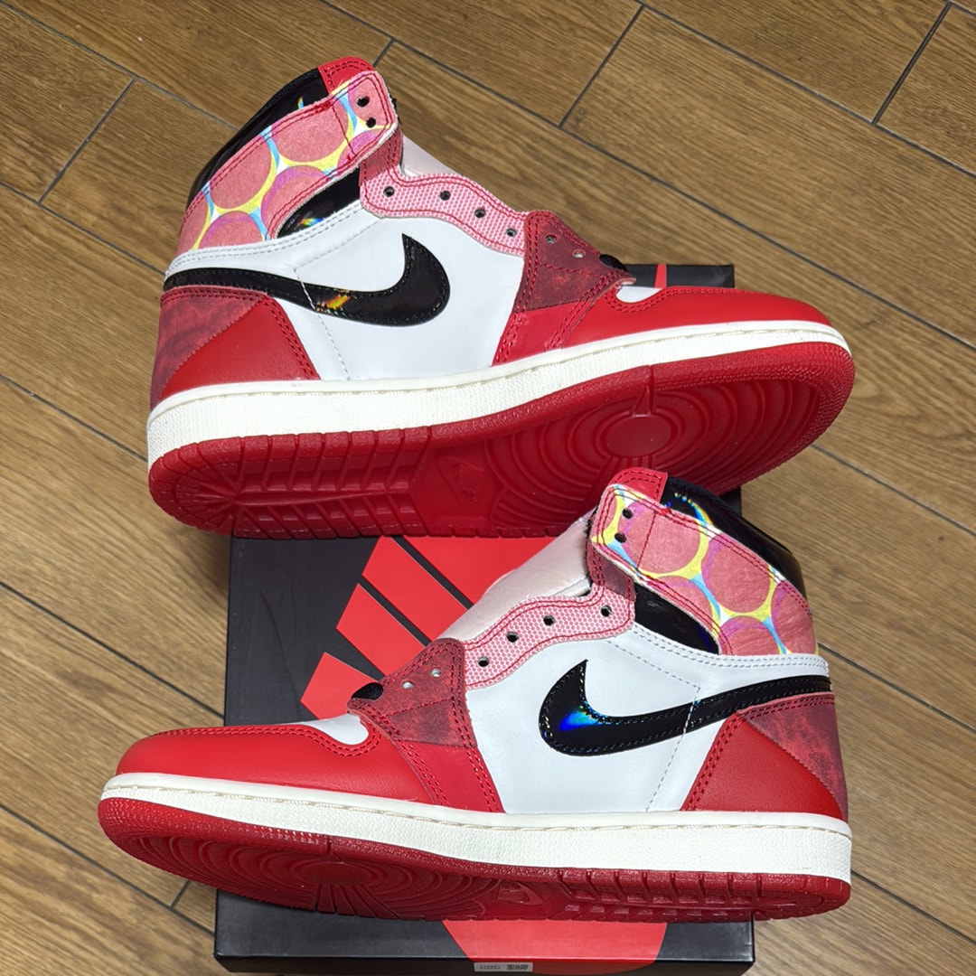 Spider-Man × Nike Air Jordan 1 Retro High OG SP "Spider-Man: Across the Spider-Verse/University Red"