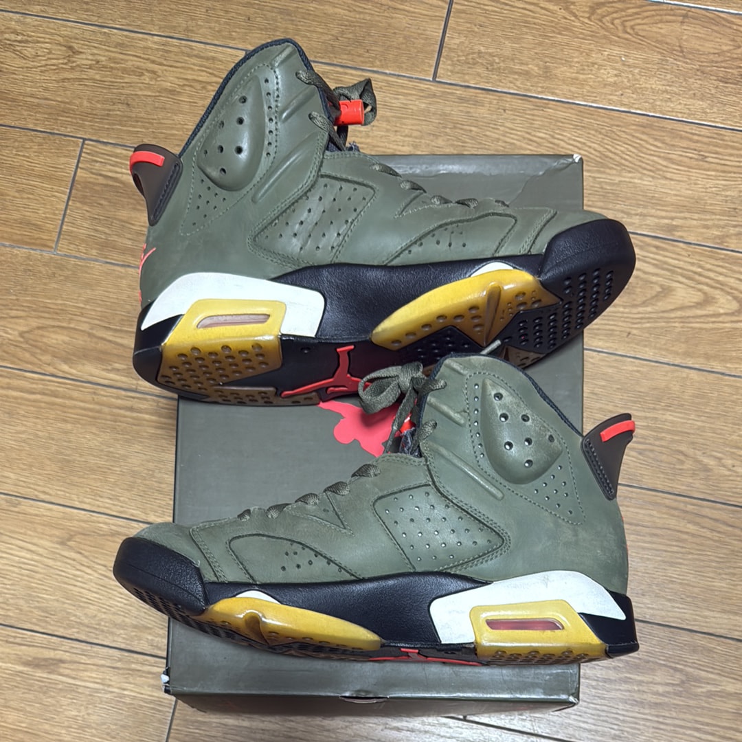 Travis Scott × Nike Air Jordan 6 Retro "Medium Olive"