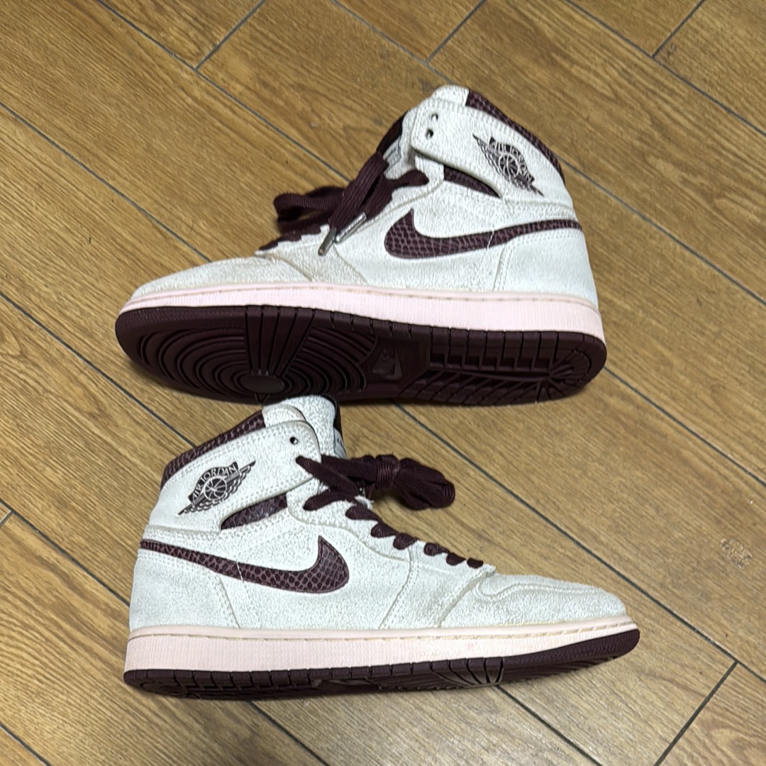 A Ma Maniere × Nike Air Jordan 1 Retro High OG "Sail and Burgundy"