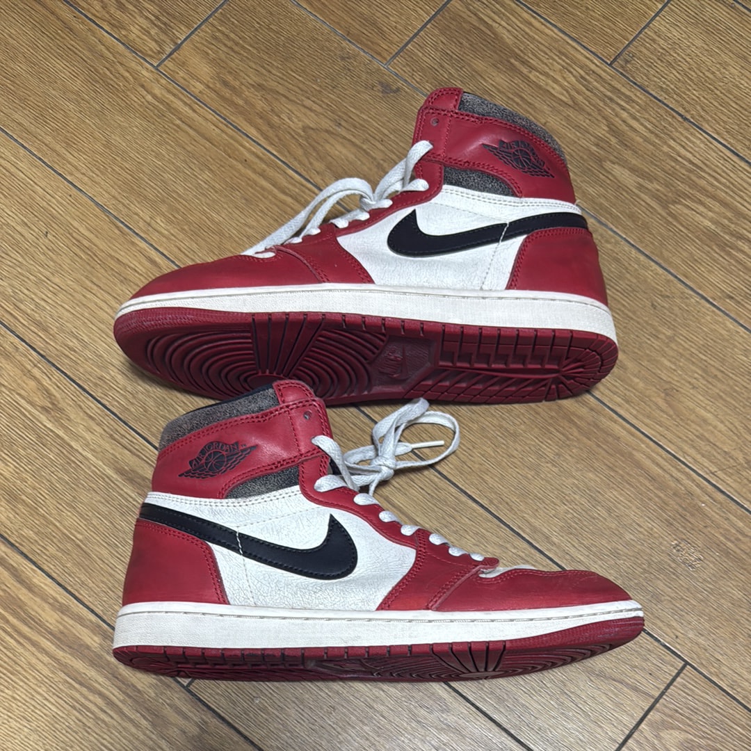 Nike Air Jordan 1 High OG "Lost & Found/Chicago"