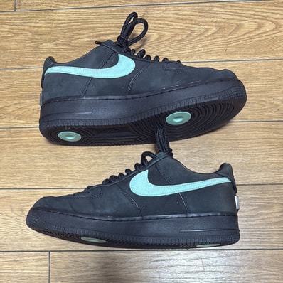 Tiffany & Co. × Nike Air Force 1 Low "1837"