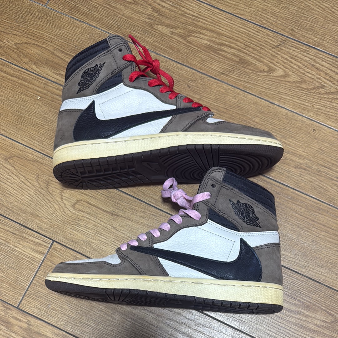 Travis Scott × Nike Air Jordan 1 Retro High OG TS SP "Sail/Dark Mocha"