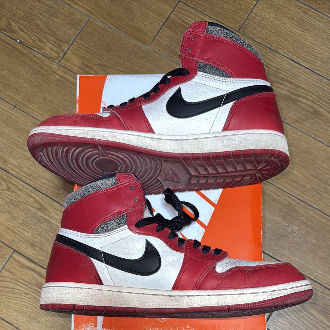 Nike Air Jordan 1 High OG "Lost & Found/Chicago"