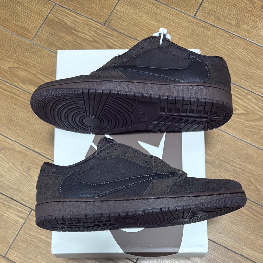 Travis Scott × Nike Air Jordan 1 Low OG SP "Velvet Brown and Dark Mocha"