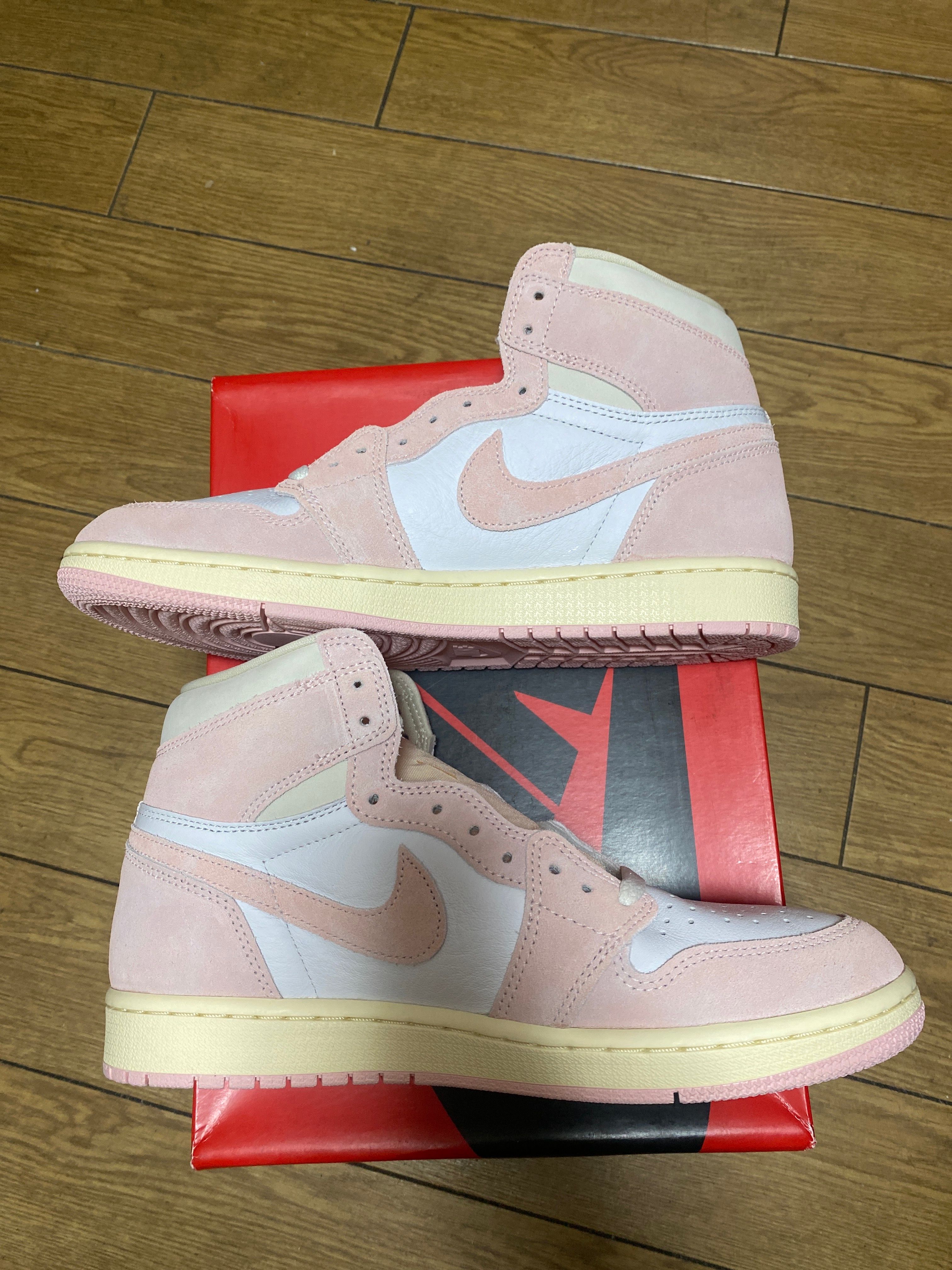 Nike Women's Air Jordan 1 Retro High OG "Washed Pink"