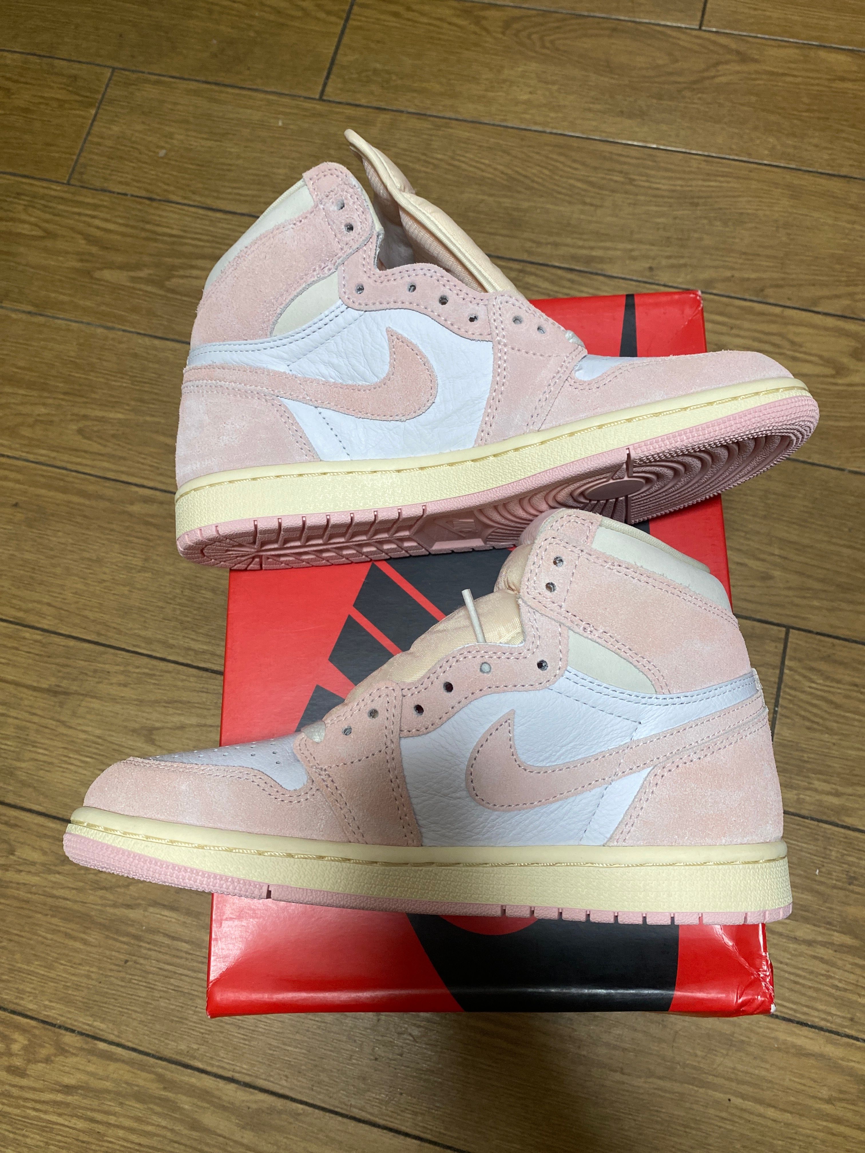 Nike Women's Air Jordan 1 Retro High OG "Washed Pink"