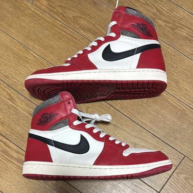 Nike Air Jordan 1 High OG "Lost & Found/Chicago"