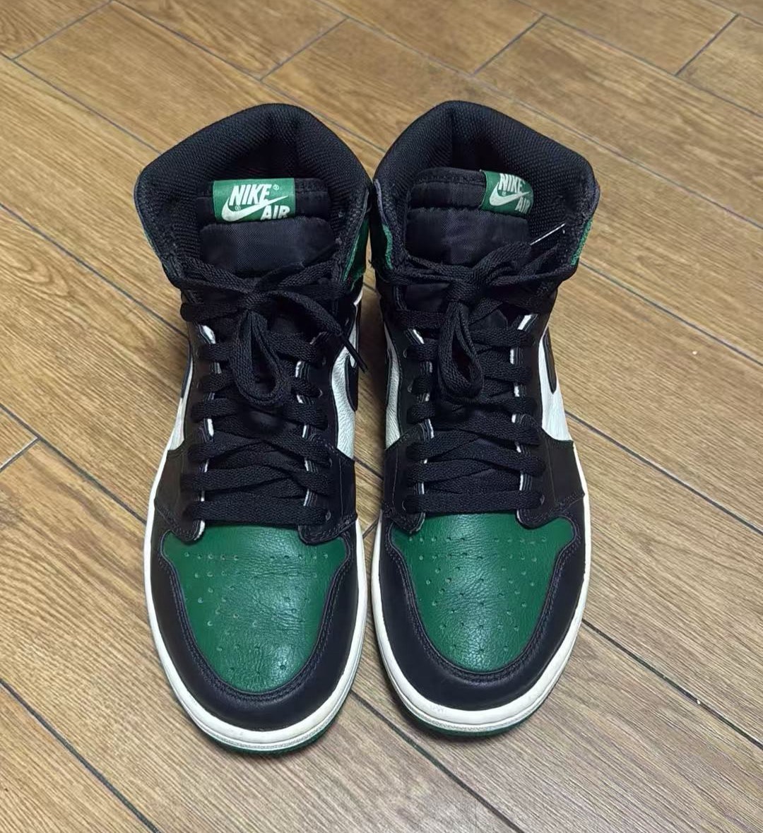 Nike Air Jordan 1 Retro High OG "Pine Green" (2018)