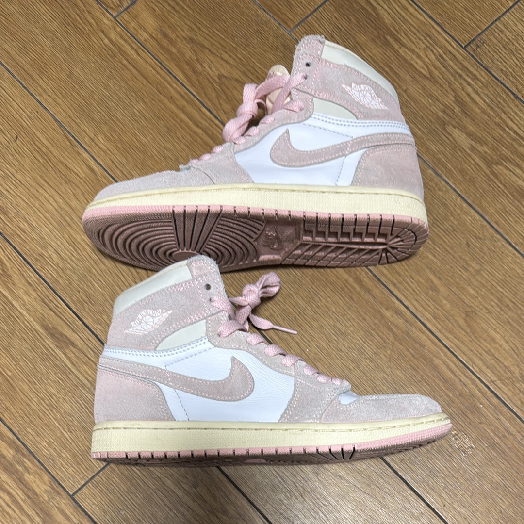 Nike Women's Air Jordan 1 Retro High OG "Washed Pink"
