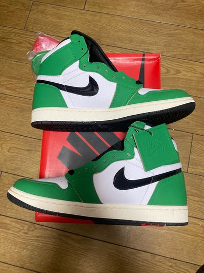 Nike Women's Air Jordan 1 High OG "Lucky Green/White-Sail-Black"