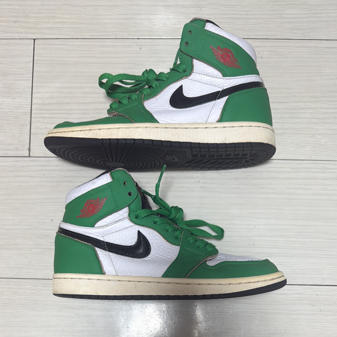 Nike Women's Air Jordan 1 High OG "Lucky Green/White-Sail-Black"