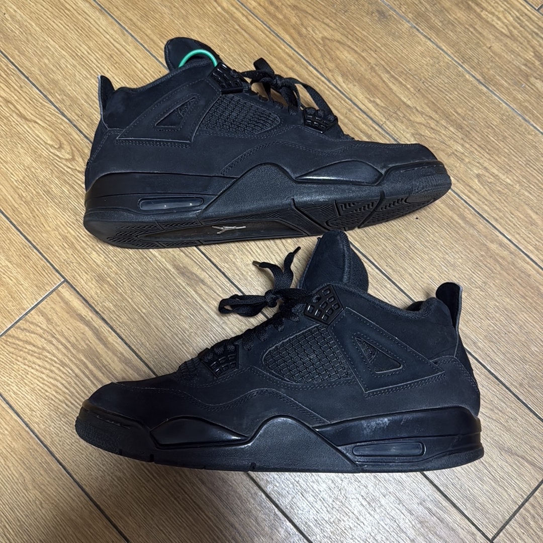 Nike Air Jordan 4 "Black Cat"