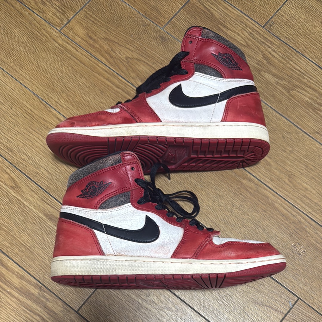 Nike Air Jordan 1 High OG "Lost & Found/Chicago"