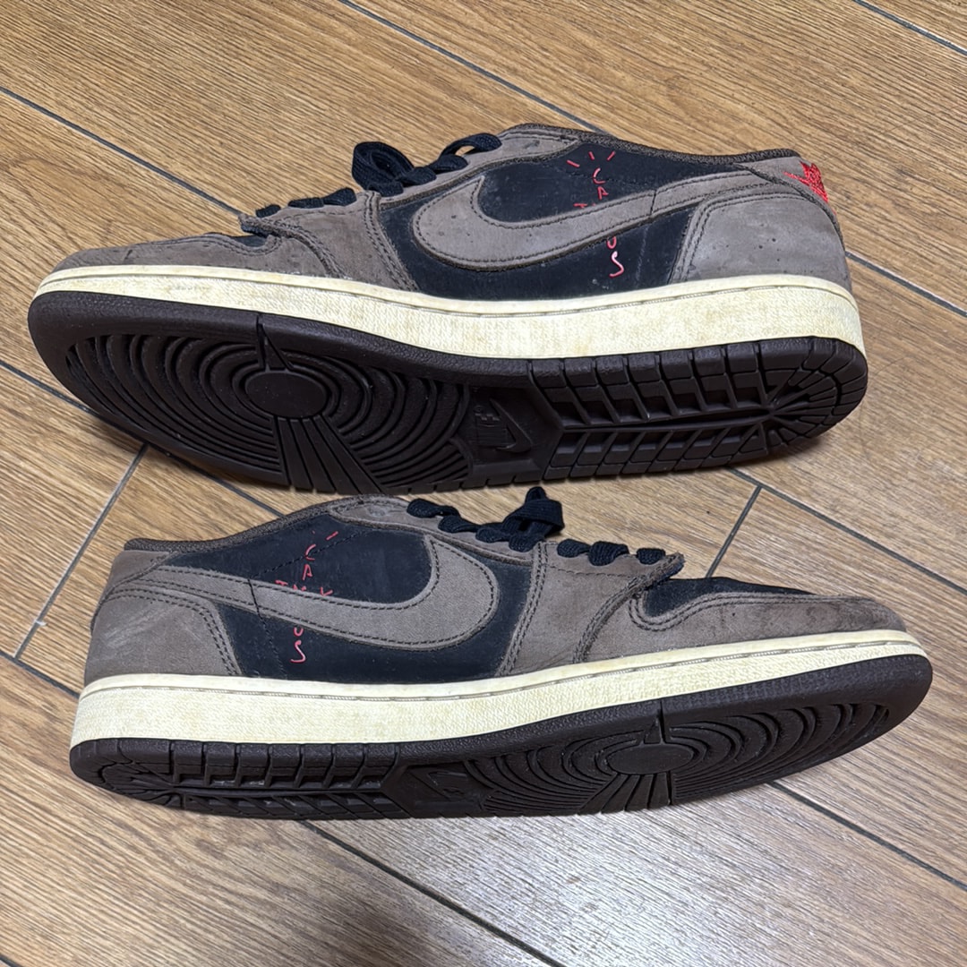 Travis Scott × Nike Air Jordan 1 Low OG SP-T "Black/Dark Mocha"