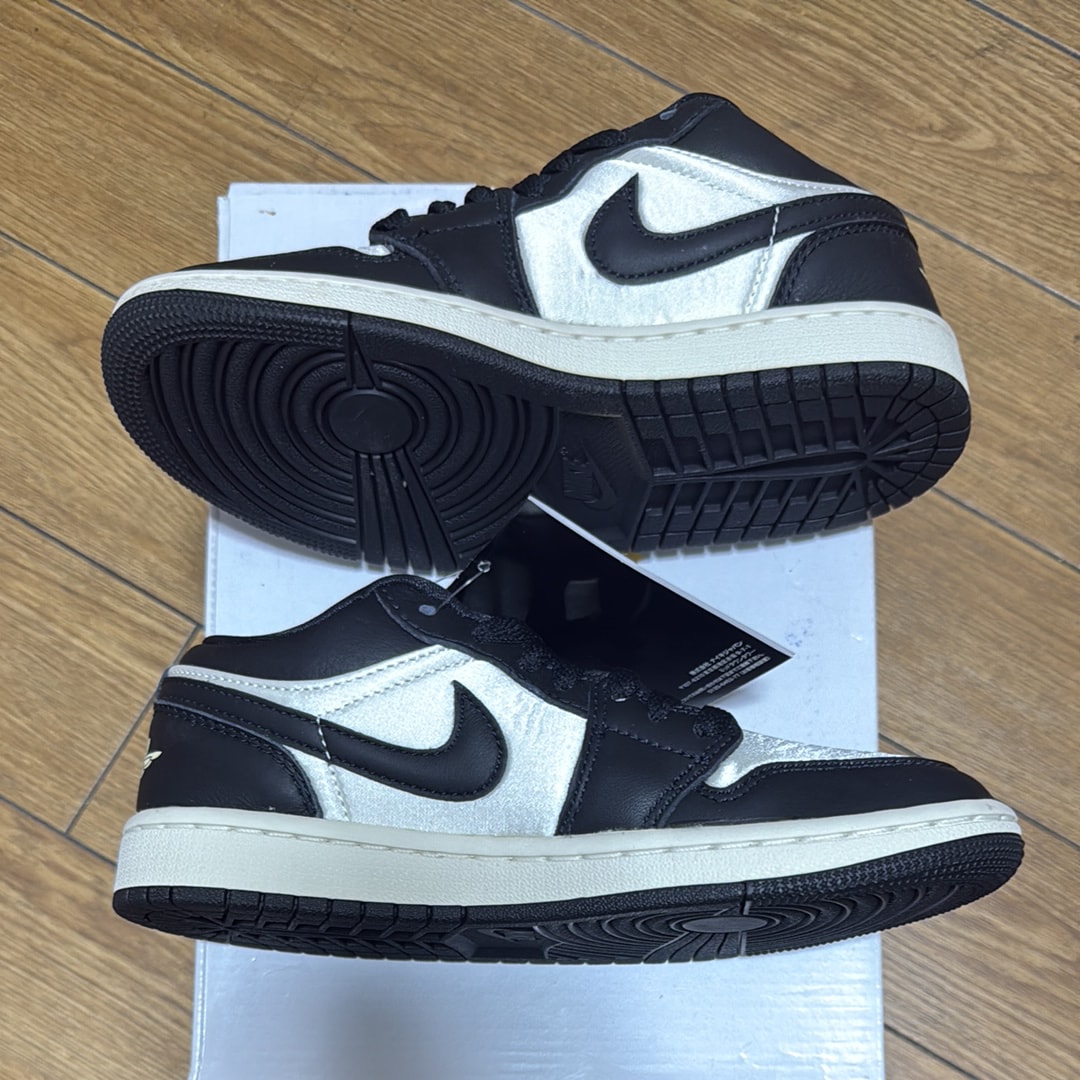 Nike Women's Air Jordan 1 Low SE "Vintage Panda"