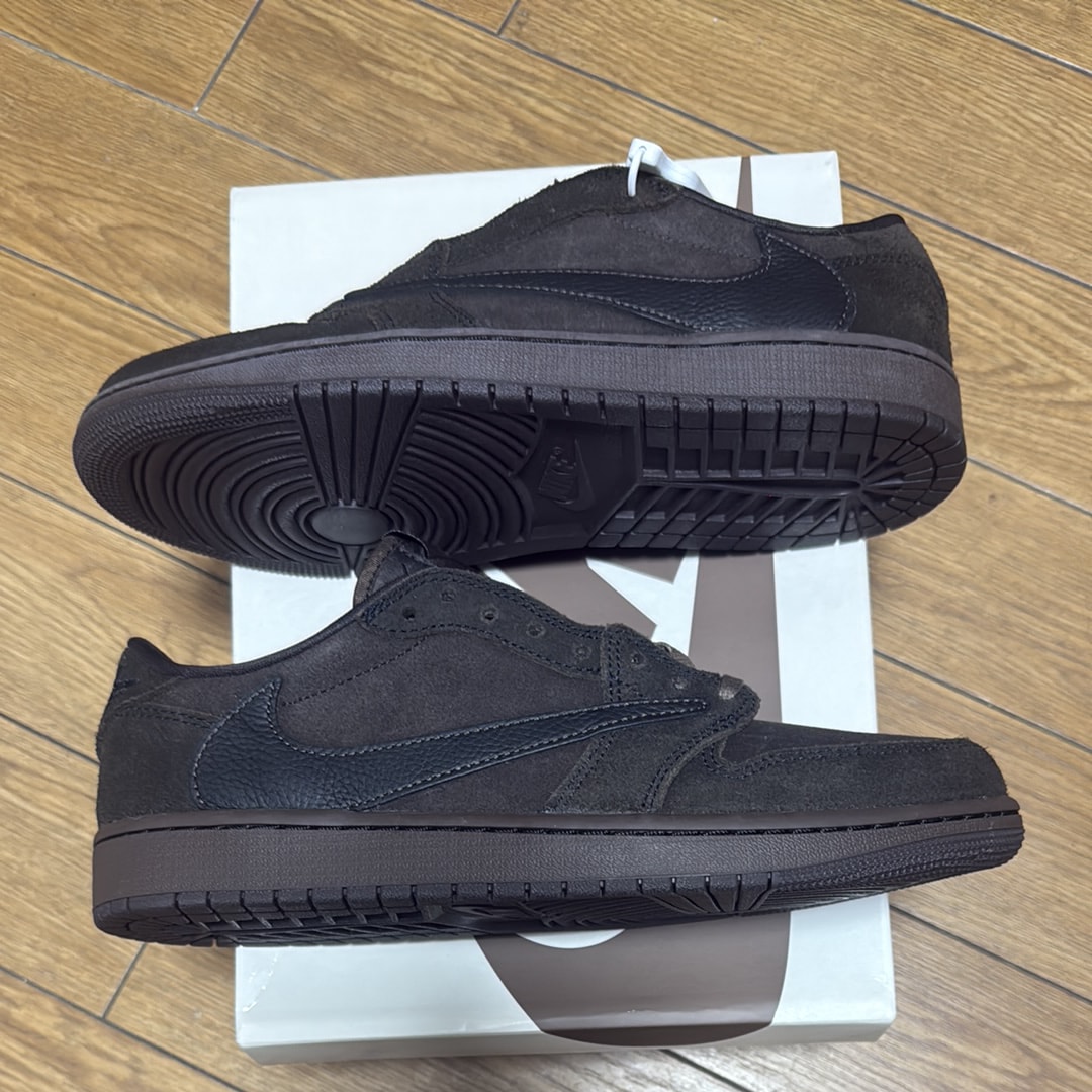 Travis Scott × Nike Air Jordan 1 Low OG SP "Velvet Brown and Dark Mocha"
