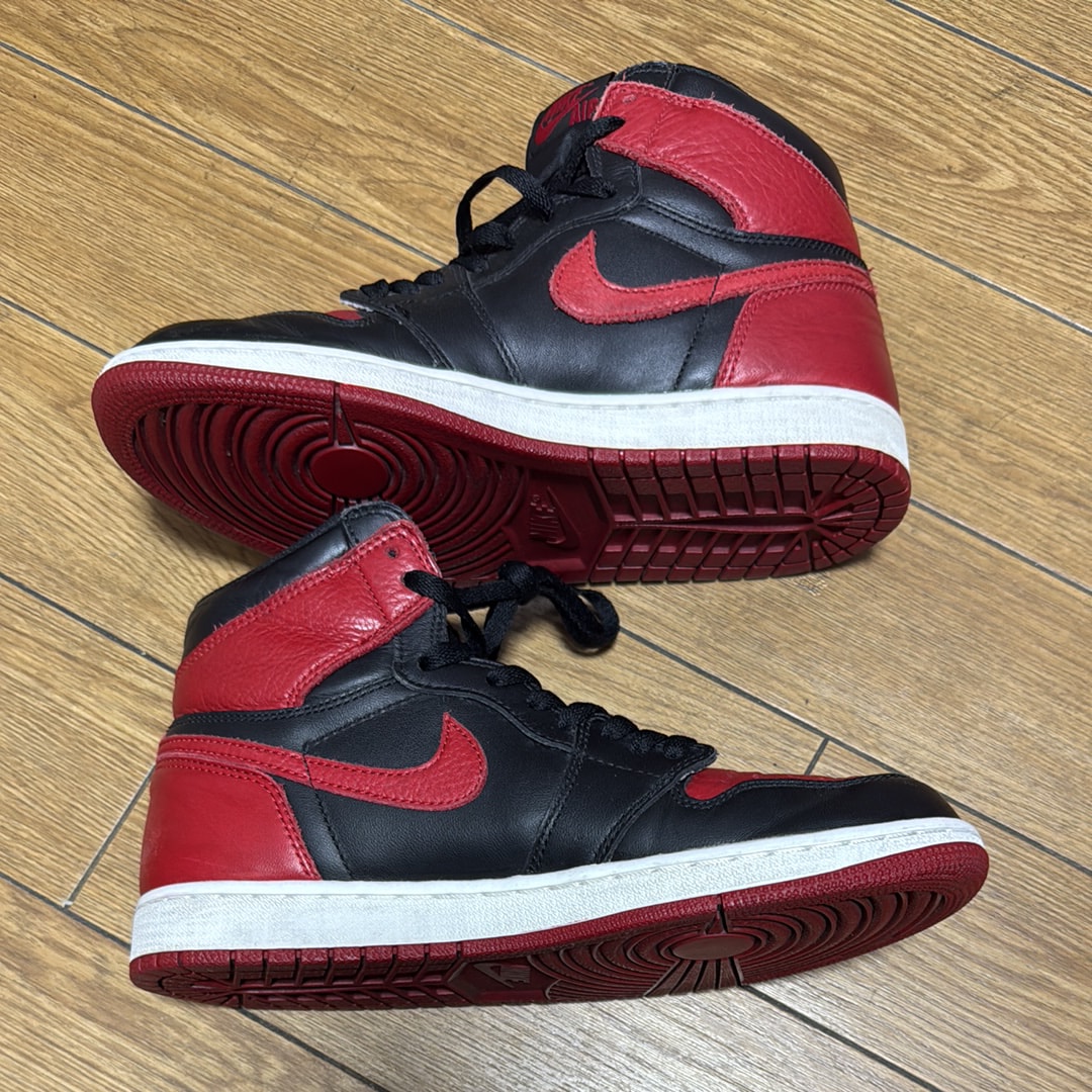 Nike Air Jordan 1 Retro High OG "Bred/Banned"
