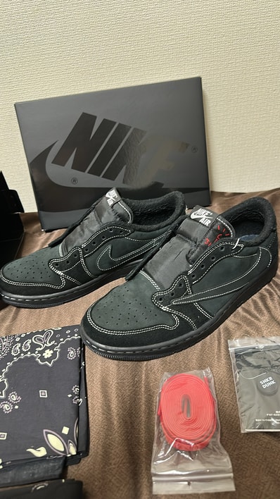 Travis Scott × Nike Air Jordan 1 Low OG SP "Black Phantom"