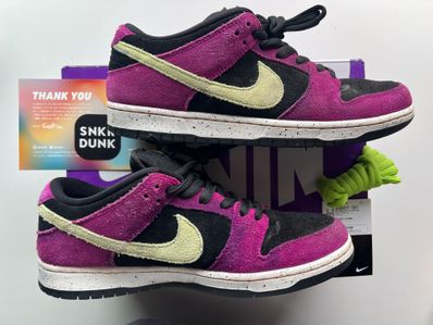 Nike SB Dunk Low "Red Plum"