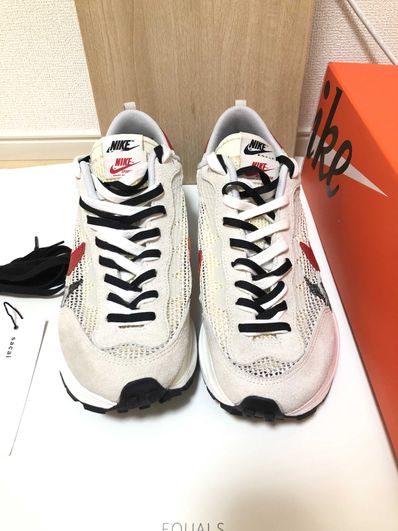 sacai × Nike Vapor Waffle "Royal Fuchsia"