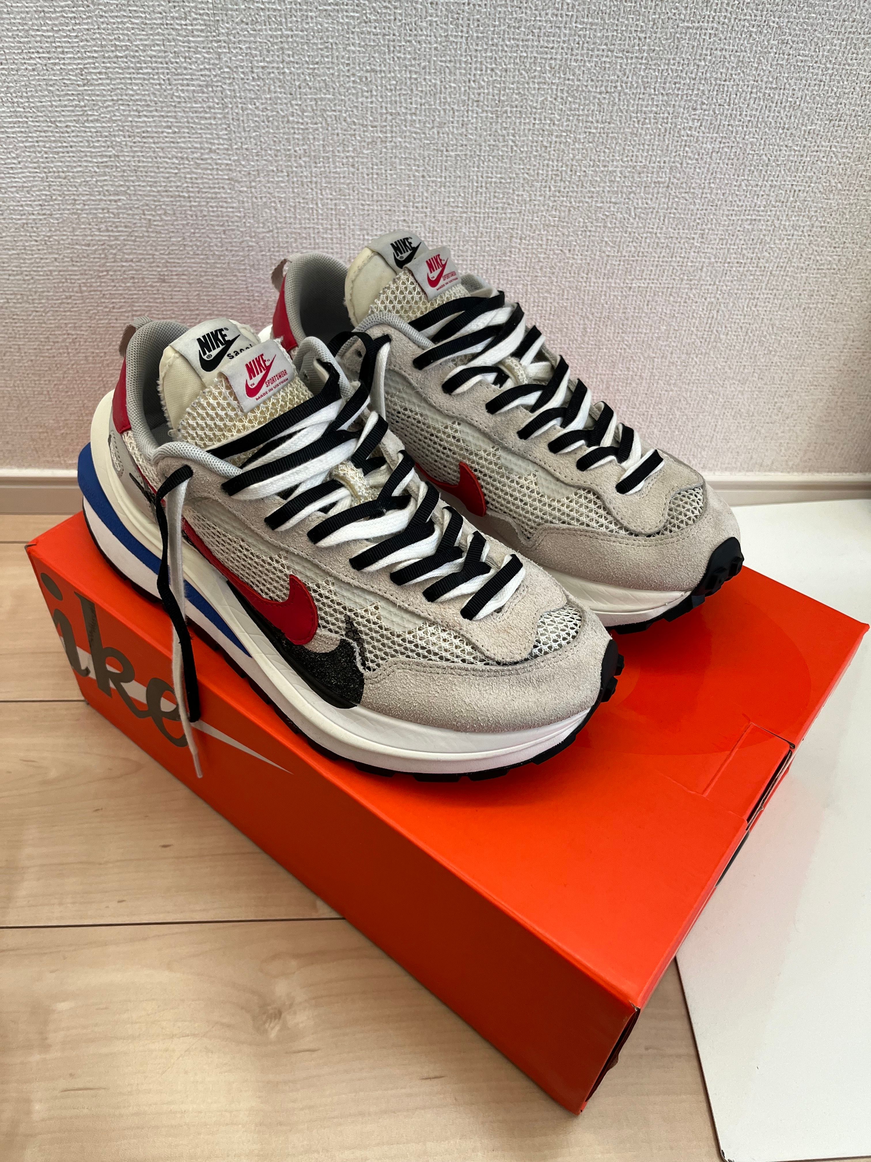 sacai × Nike Vapor Waffle "Royal Fuchsia"