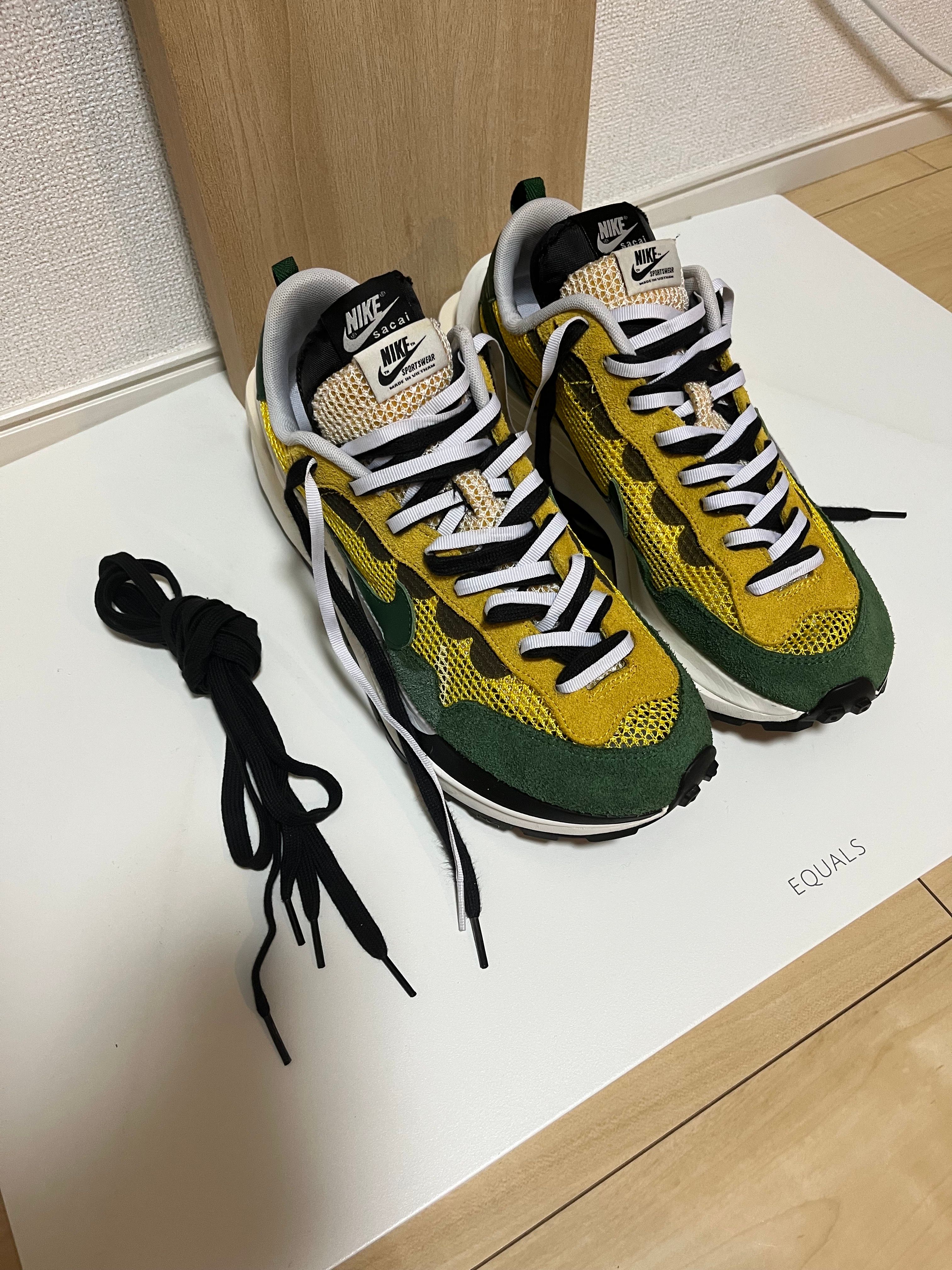 sacai × Nike Vapor Waffle "Tour Yellow/Stadium Green-Sail"