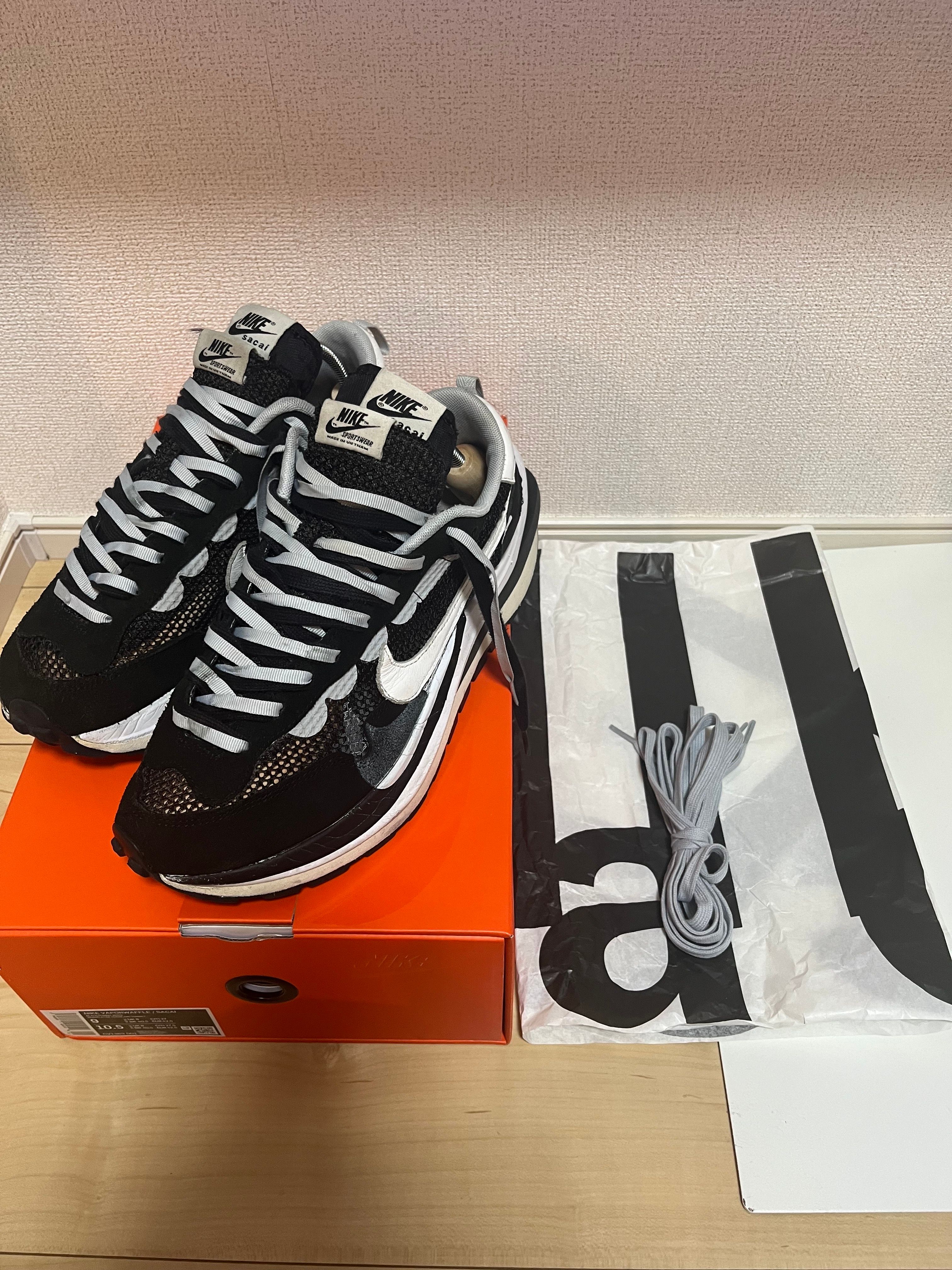 sacai × Nike Vapor Waffle "Black and White"
