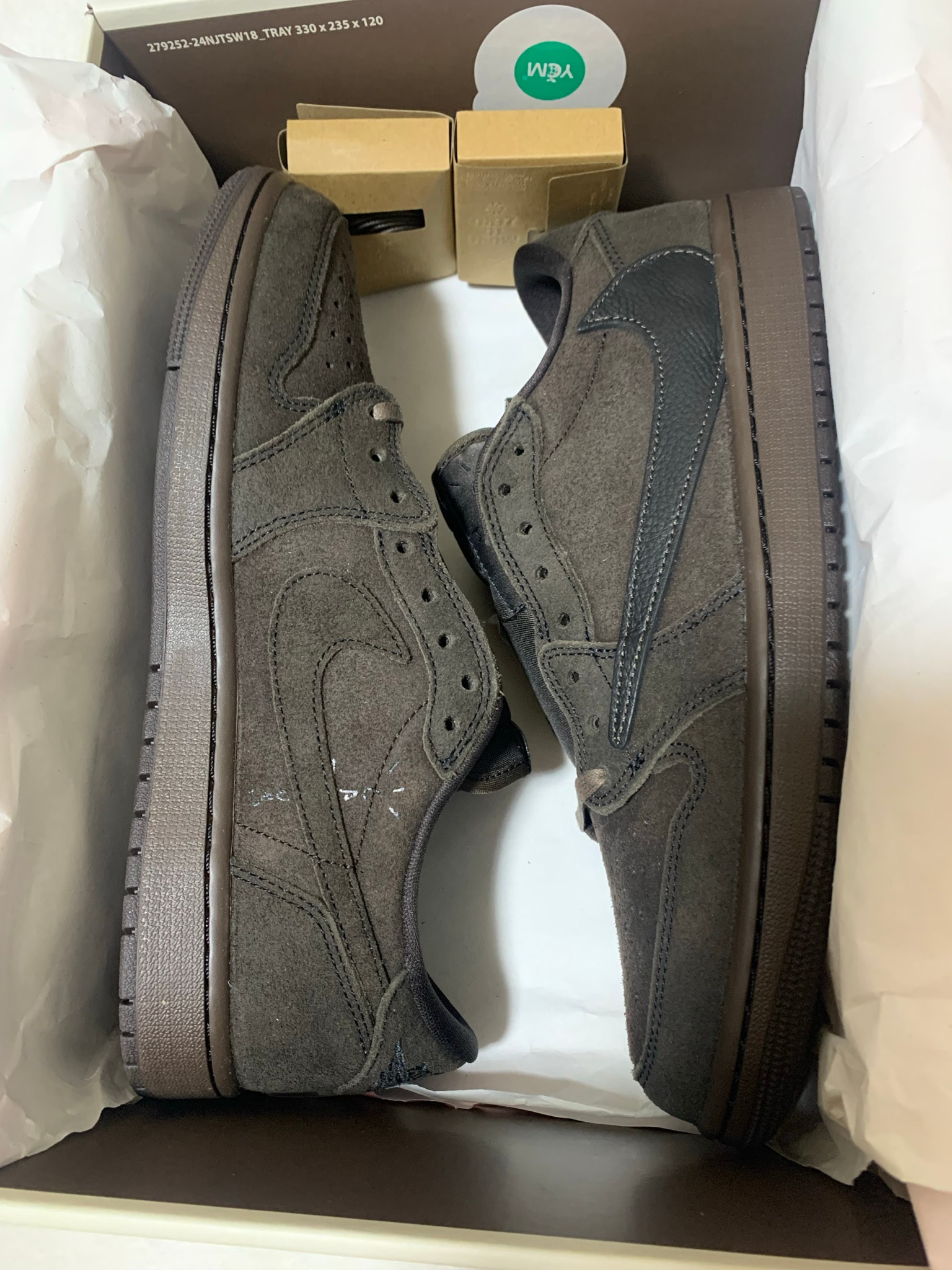 Travis Scott × Nike Air Jordan 1 Low OG SP "Velvet Brown and Dark Mocha"