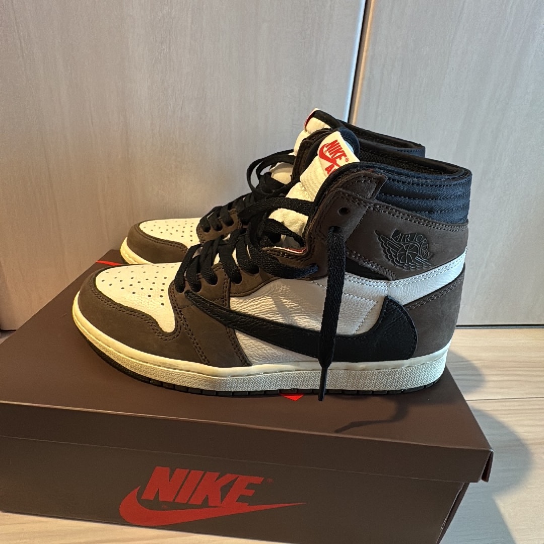 Travis Scott × Nike Air Jordan 1 Retro High OG TS SP "Sail/Dark Mocha"