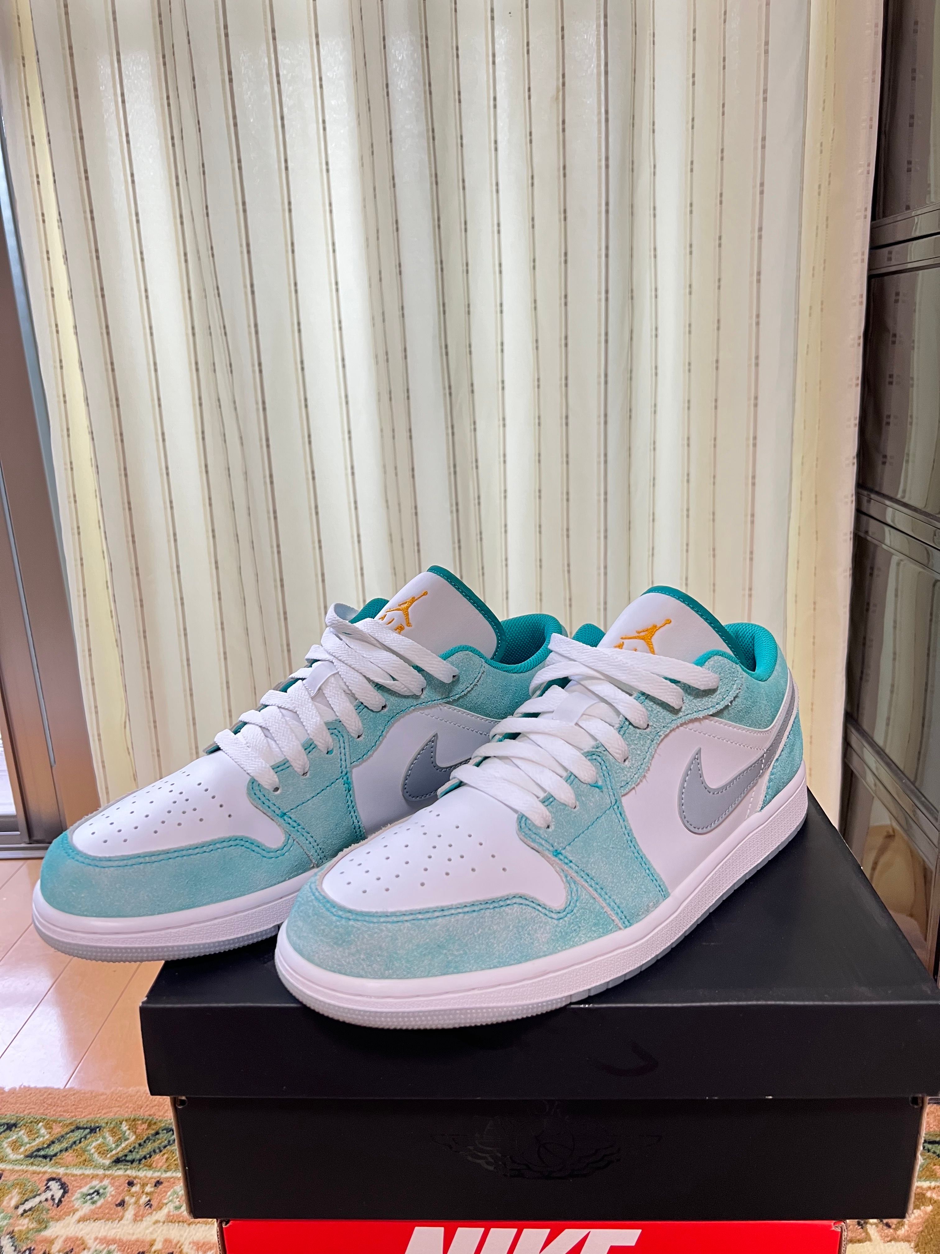 Nike Air Jordan 1 Low SE "New Emerald"