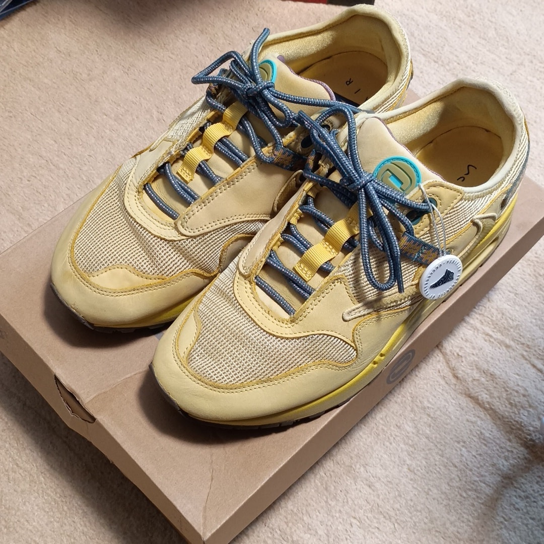 Travis Scott × Nike Air Max 1 "CACT.US Gold"