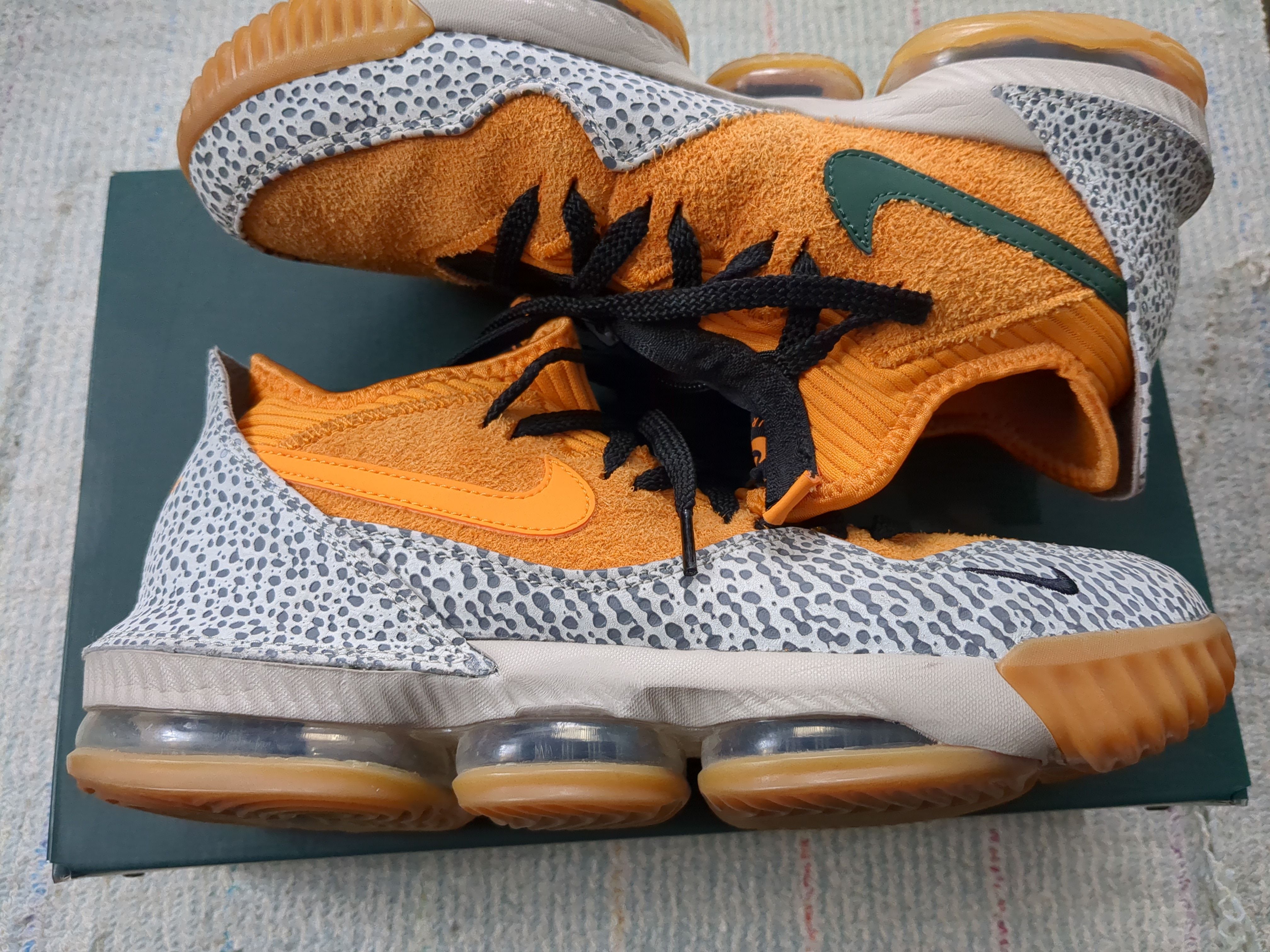 atmos × Nike LeBron 16 Low "Safari" (CD9471-800/CI3358-800)
