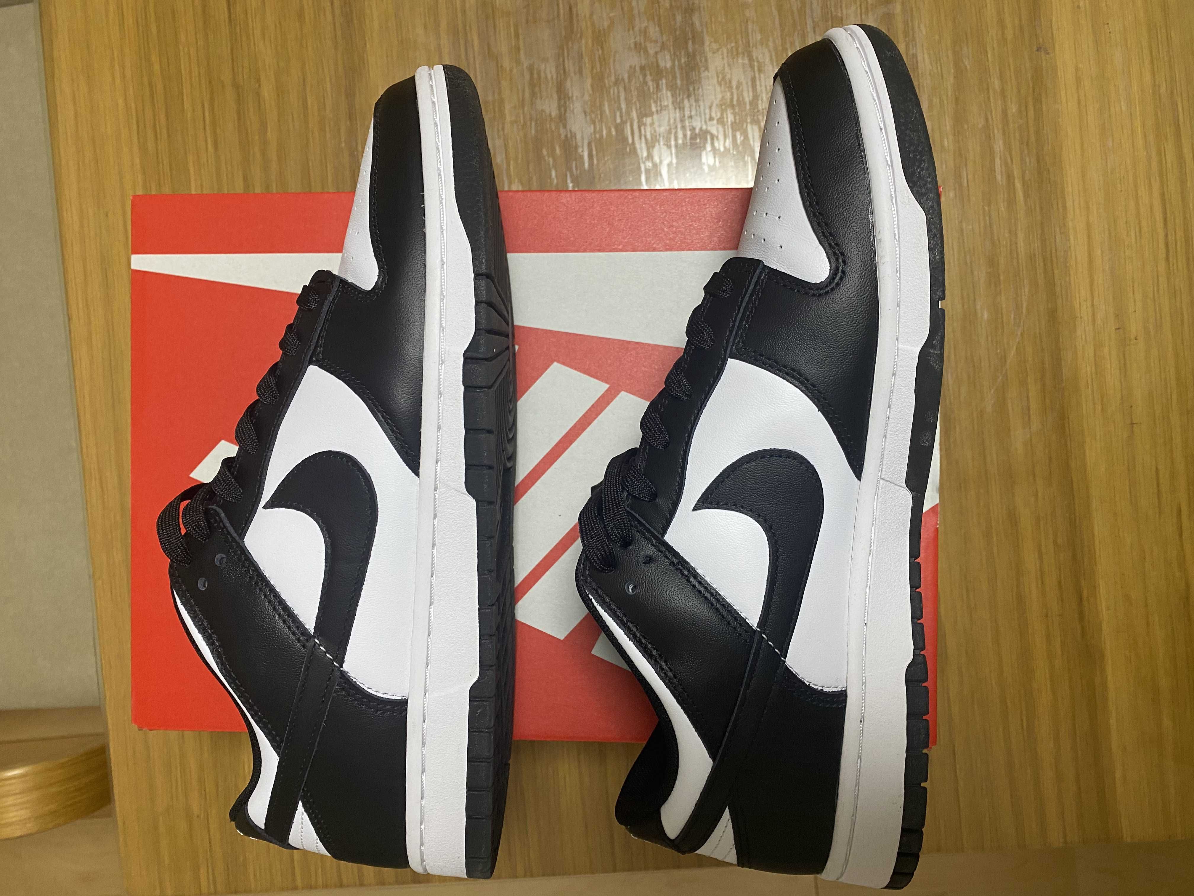 Nike Dunk Low Retro "Panda/White/Black"