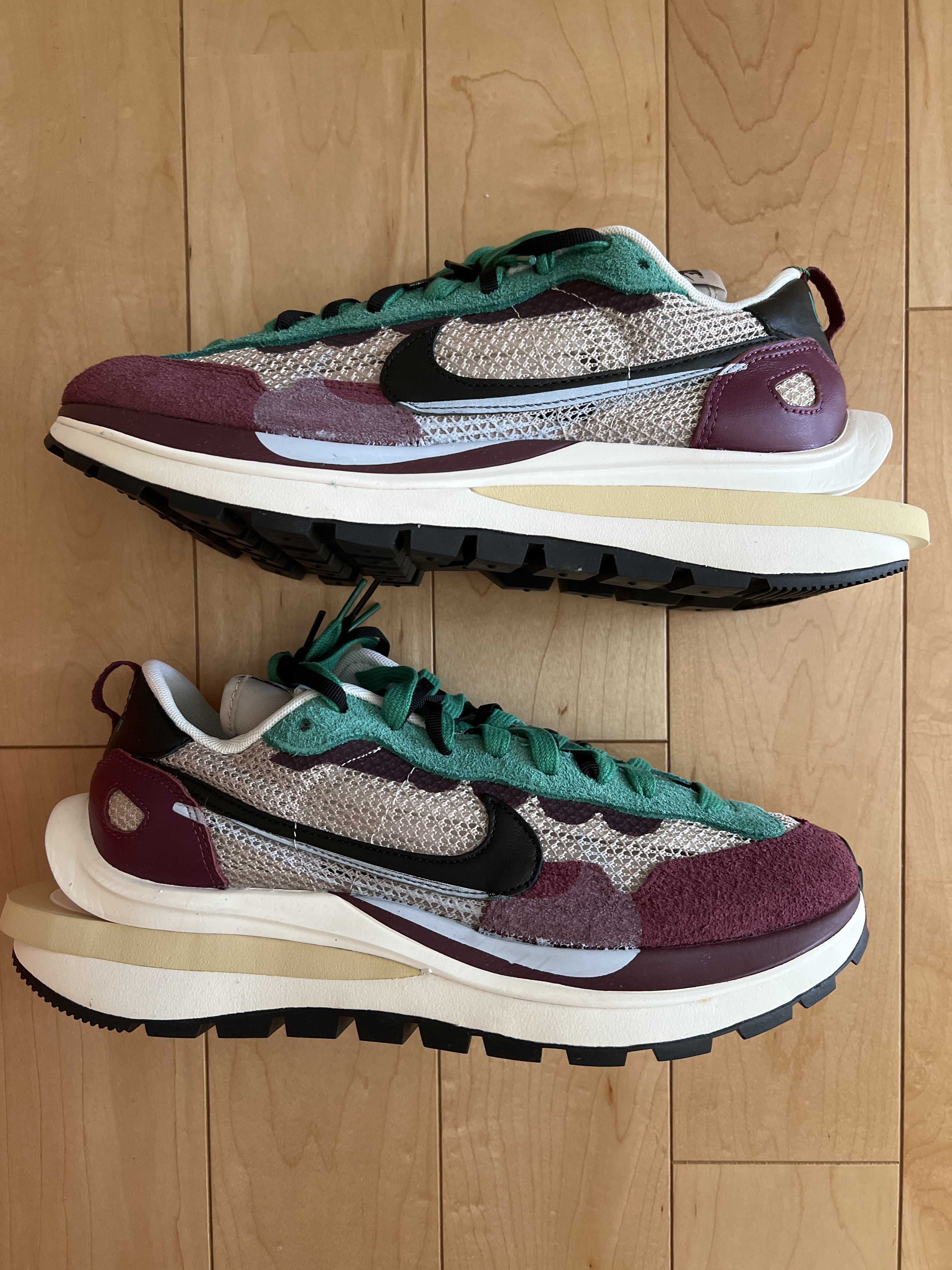 sacai × Nike Vapor Waffle "String/Red/Green"