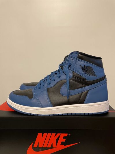 Nike Air Jordan 1 Retro High OG "Dark Marina Blue"